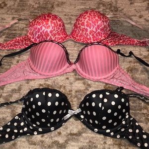 Victoria secret wire bra bundle
